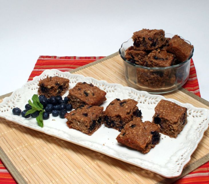 Granola fruit squares